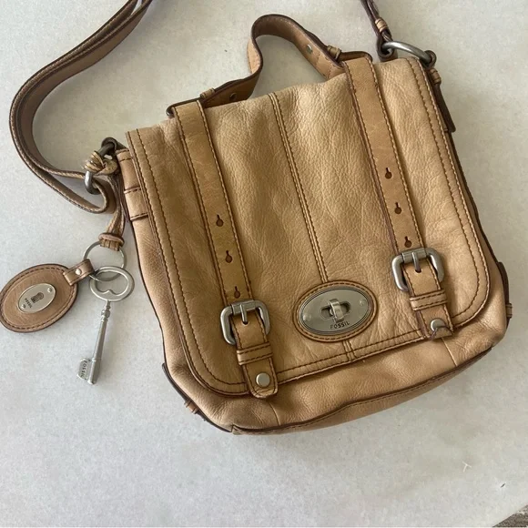 Vintage Fossil Maddox Pebbled Tan Leather Messenger Bag Purse